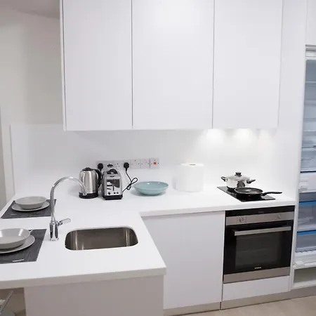 Down Town Luxury Suites Apartament Nikozja
