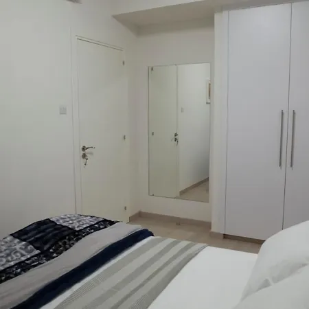 Down Town Luxury Suites Nikozja