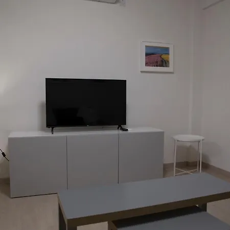 Down Town Luxury Suites Apartament