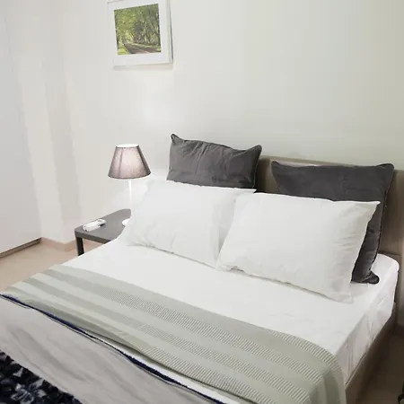 Down Town Luxury Suites Nikozja